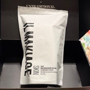 IL MAKIAGE Skin Magic Sun Foam in White